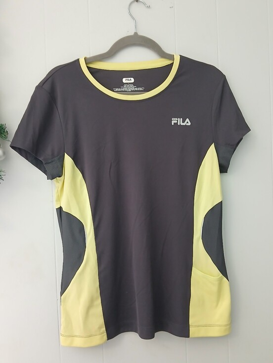 Fila Tops - FILA Women's Athletic Tee in Charcoal & Pale Yellow